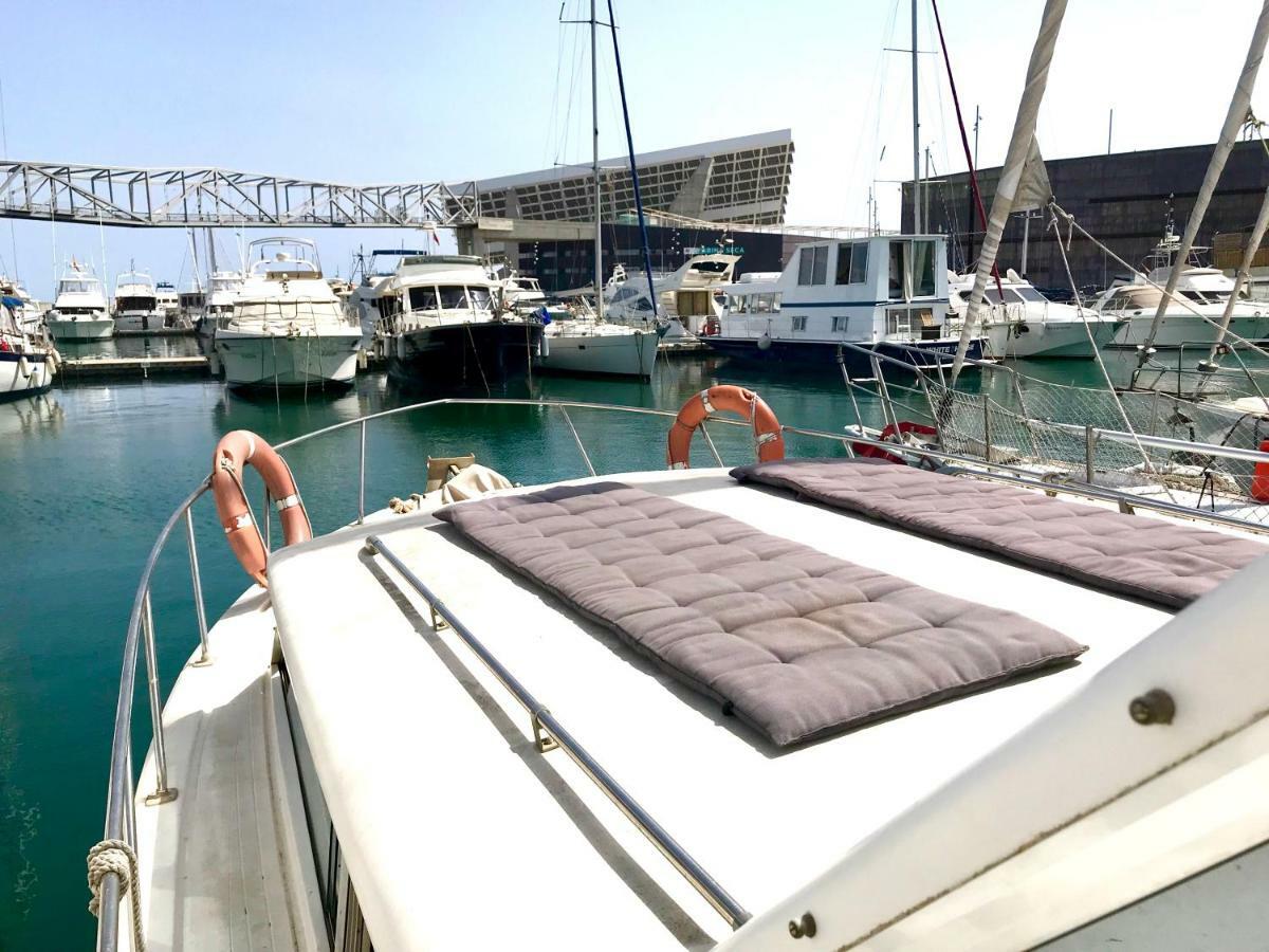 Hotel Boat Yacht Barcelona à Sant Adrià de Besòs Extérieur photo