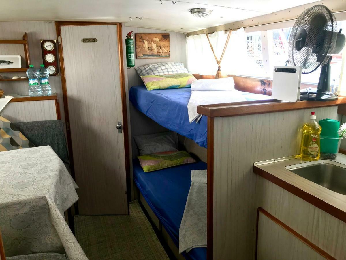 Hotel Boat Yacht Barcelona à Sant Adrià de Besòs Extérieur photo